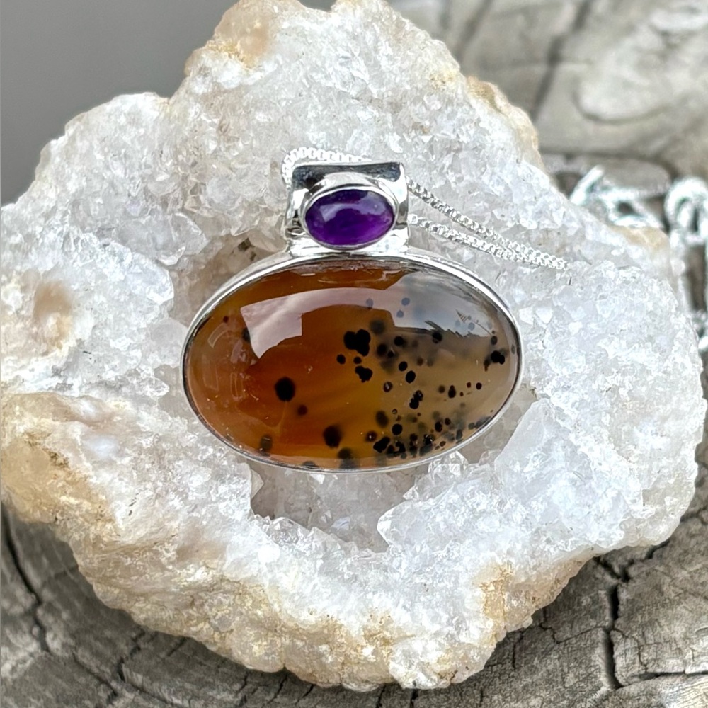 Montana Agate & Amethyst Necklace - Picture 8 of 13